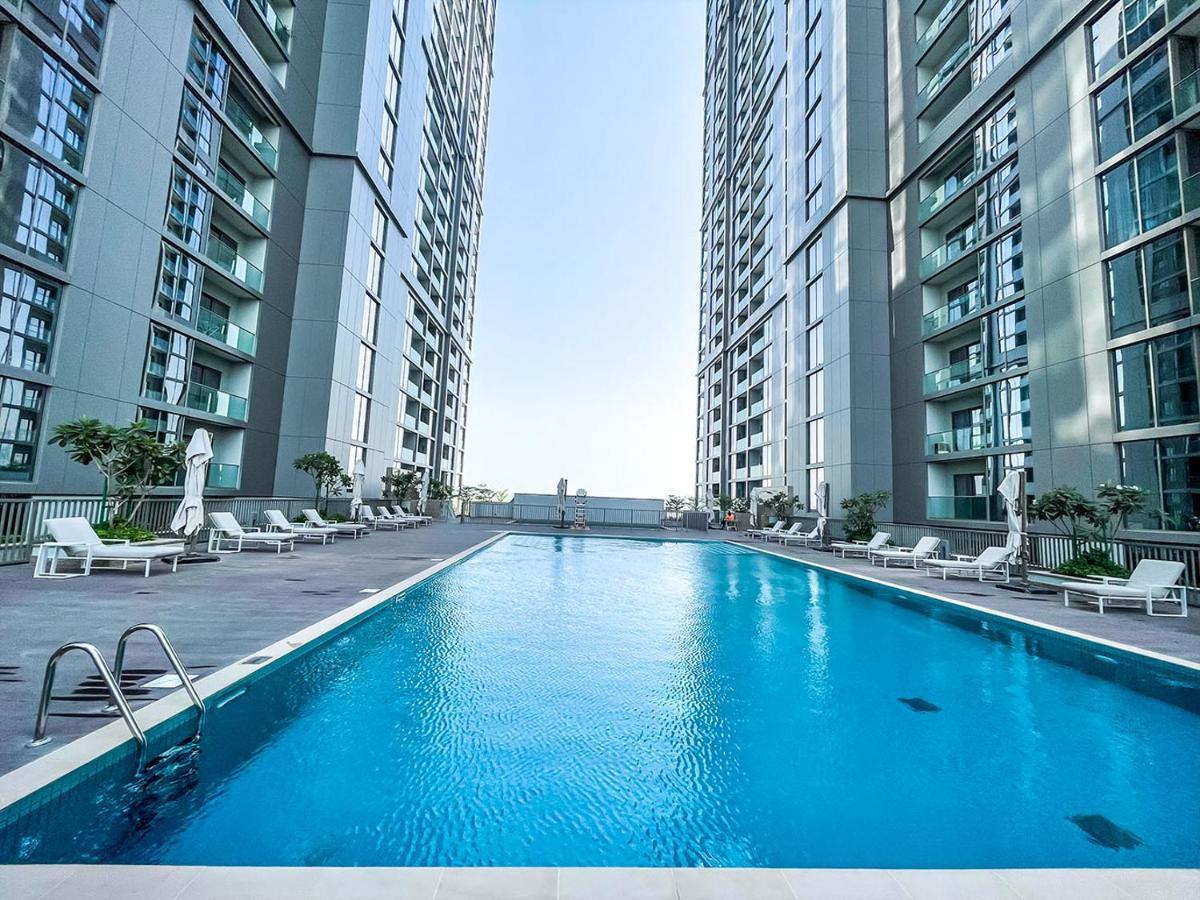 Stay Mindblowing 2 Bedroom Holiday Home With Close View Of Burj Khalifa Dubai Exterior foto