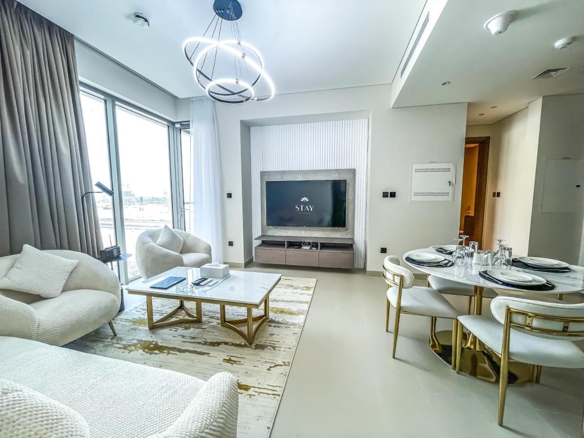 Stay Mindblowing 2 Bedroom Holiday Home With Close View Of Burj Khalifa Dubai Exterior foto