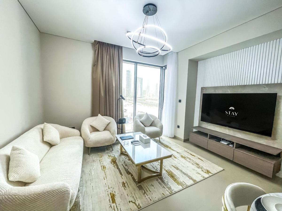 Stay Mindblowing 2 Bedroom Holiday Home With Close View Of Burj Khalifa Dubai Exterior foto