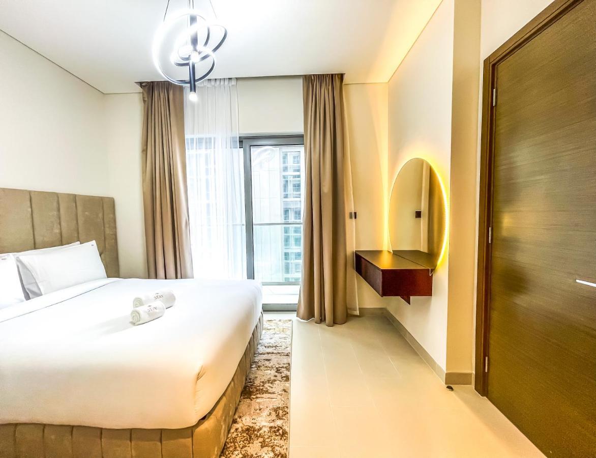 Stay Mindblowing 2 Bedroom Holiday Home With Close View Of Burj Khalifa Dubai Exterior foto