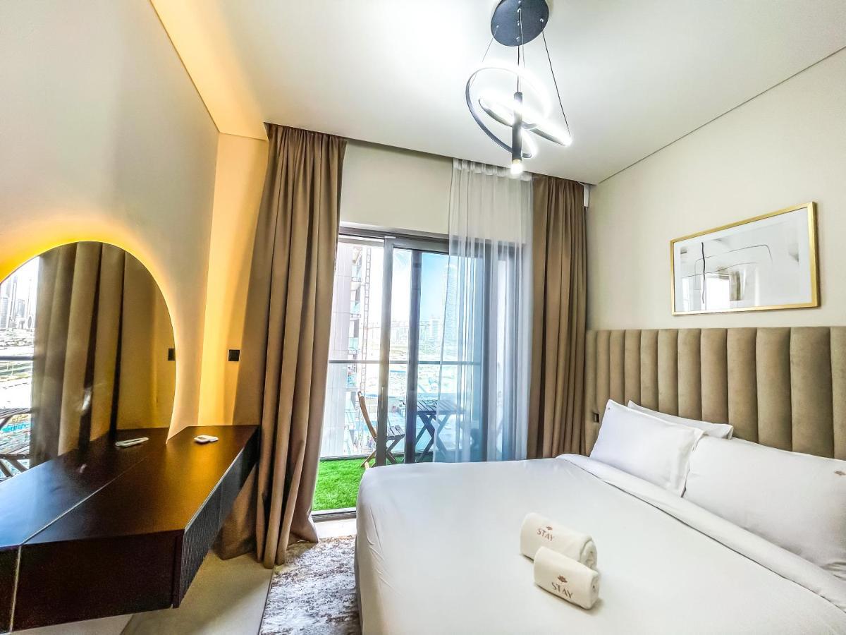 Stay Mindblowing 2 Bedroom Holiday Home With Close View Of Burj Khalifa Dubai Exterior foto